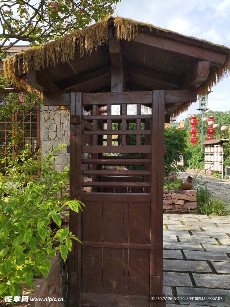 中式戶外木質(zhì)涼亭景觀