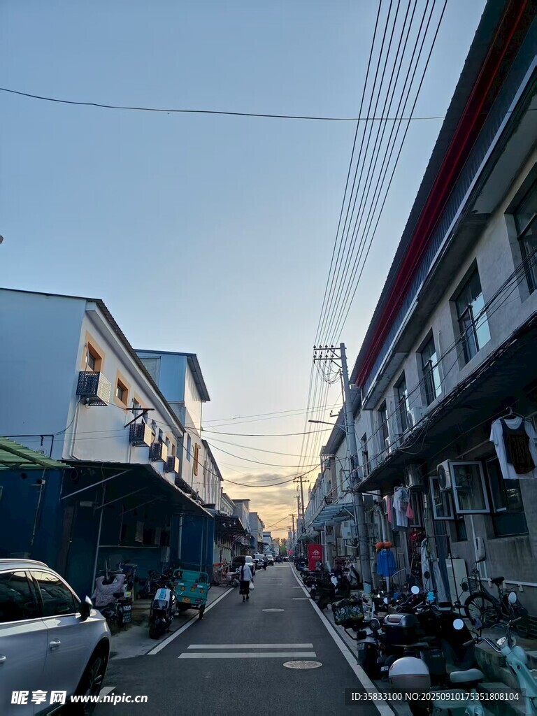 順義鄉(xiāng)村街道的日常景象