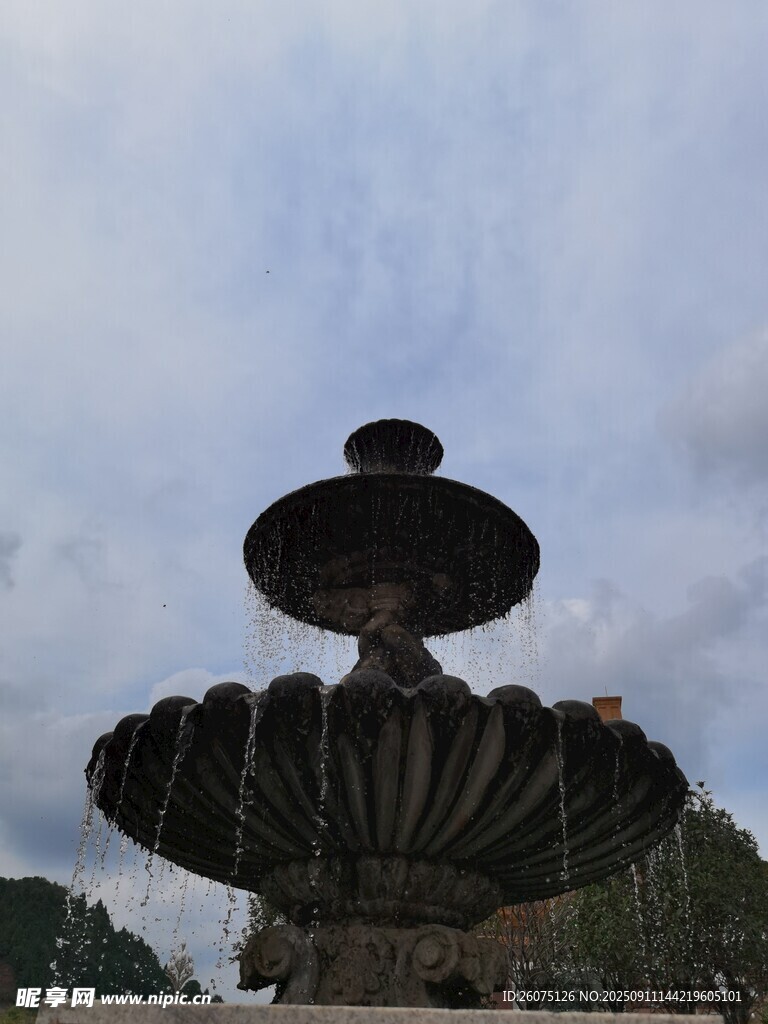 古典噴泉造型獨(dú)特