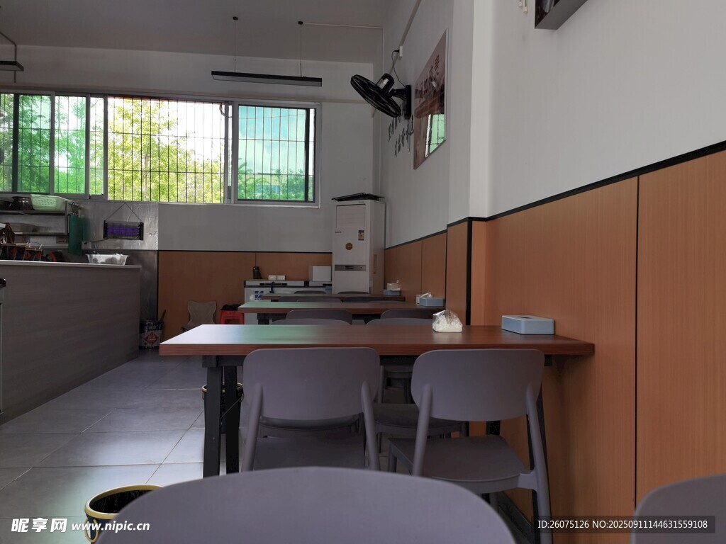 簡(jiǎn)約風(fēng)室內(nèi)用餐空間場(chǎng)景