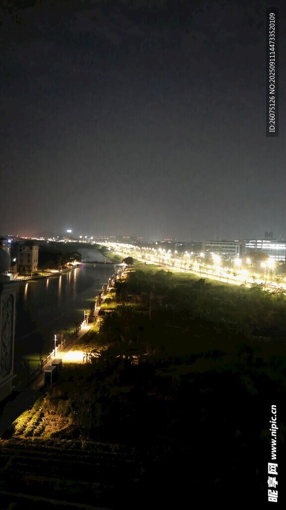 夜晚城市燈火景觀