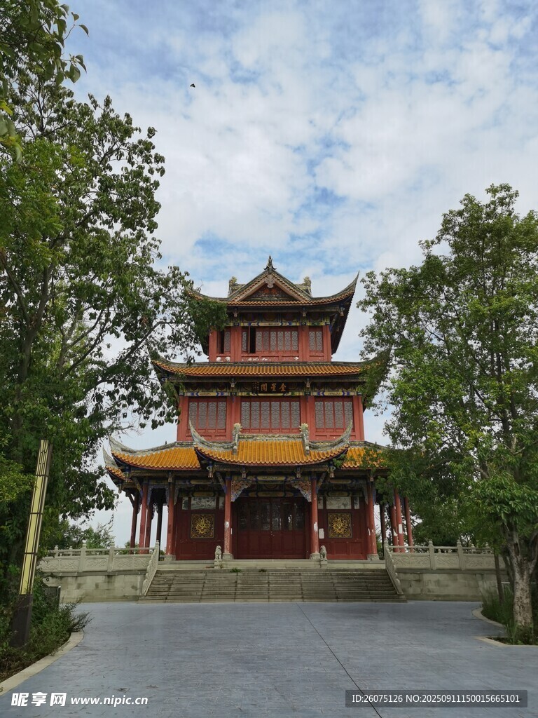 中式古建筑塔樓風景