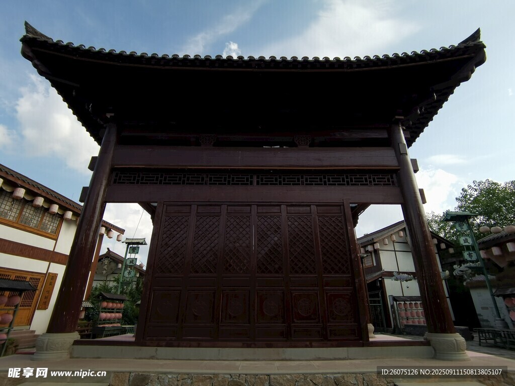 中式古建大門