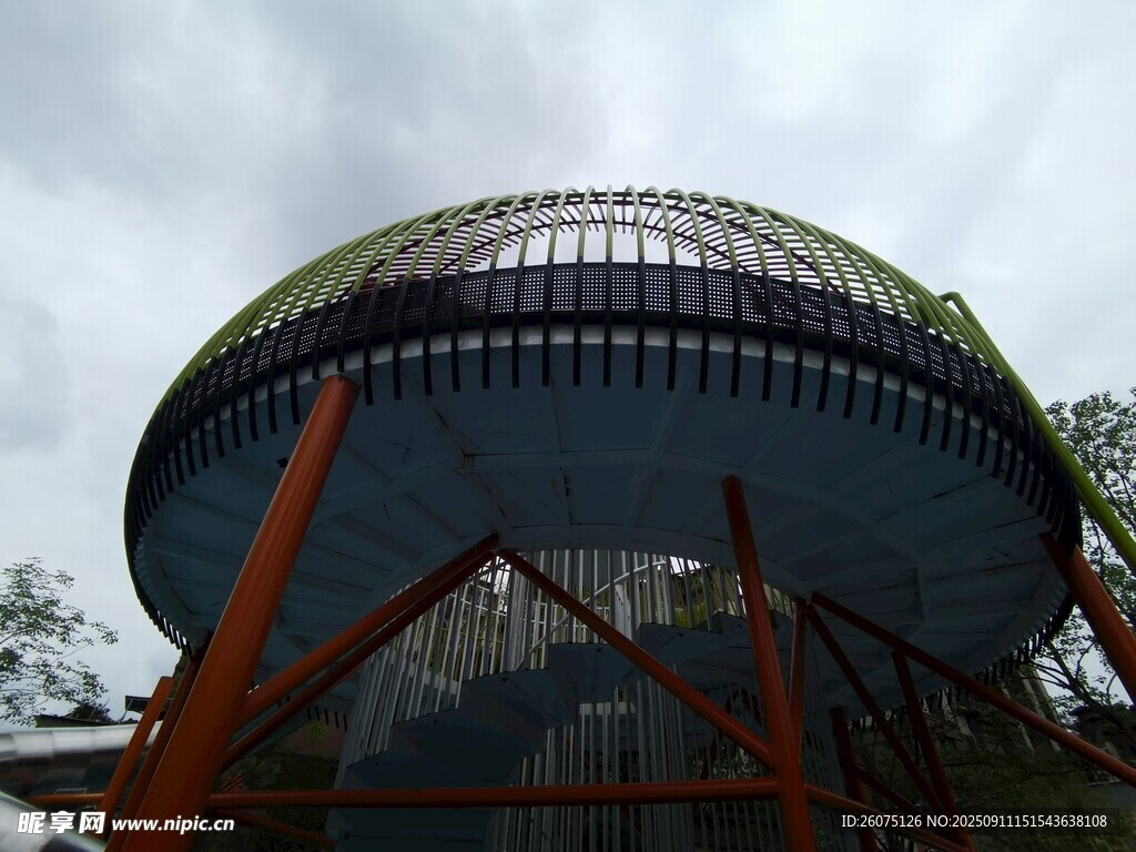 獨特圓頂建筑外觀