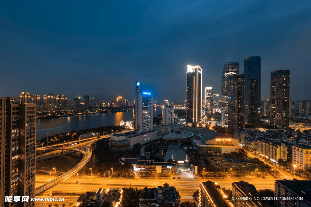 夜景建筑群