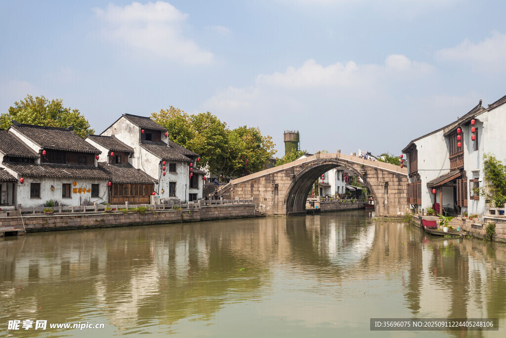 江南水鄉(xiāng)石橋風(fēng)景圖