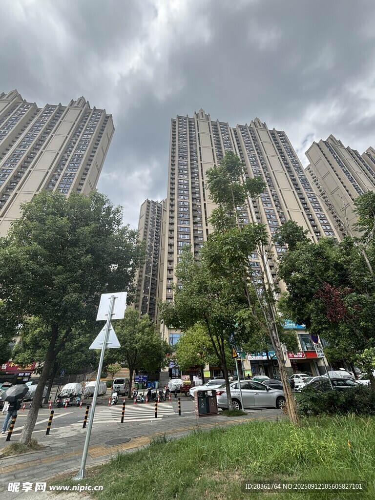 城市住宅區(qū)高樓景觀