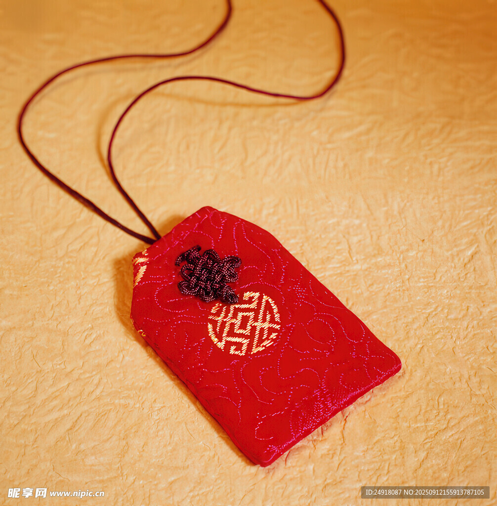 紅色福字香囊