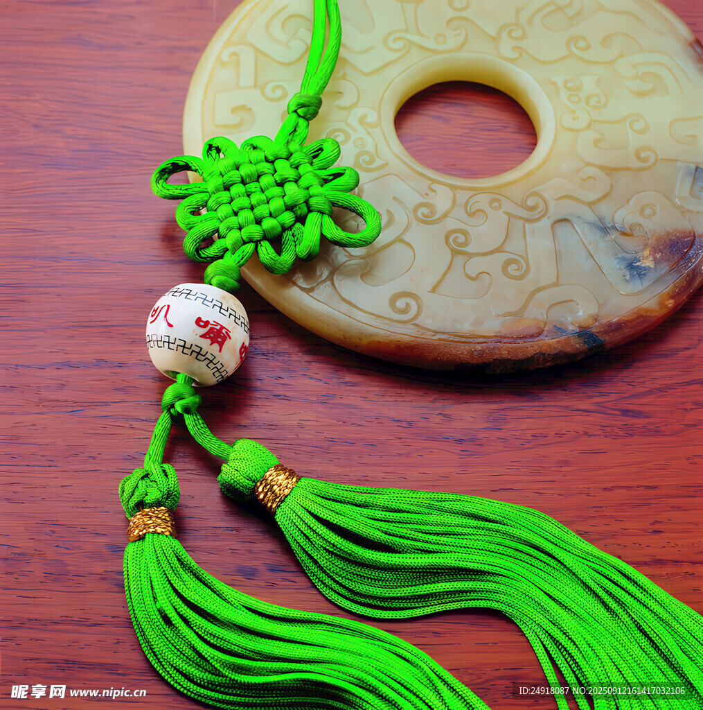 翠綠流蘇玉佩古風(fēng)飾品