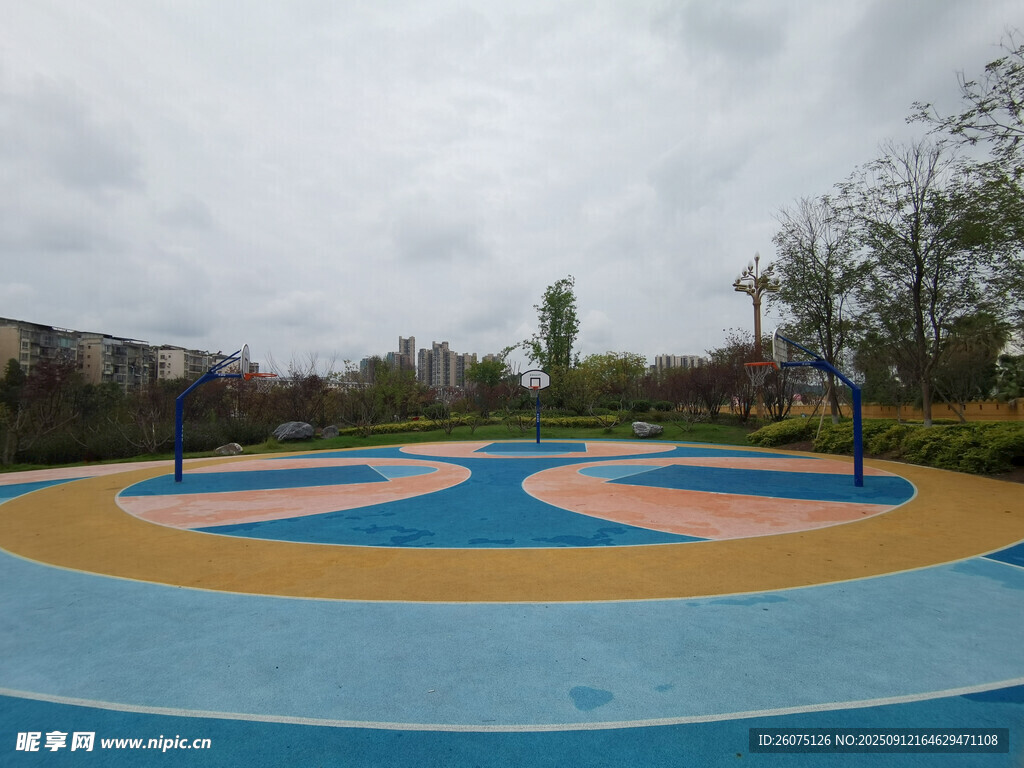 戶外多彩兒童游樂活動場地