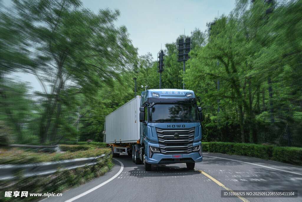 豪沃TS7牽引車