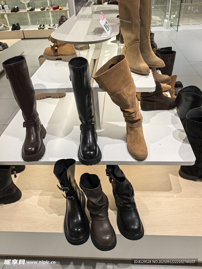 時(shí)尚女靴展示