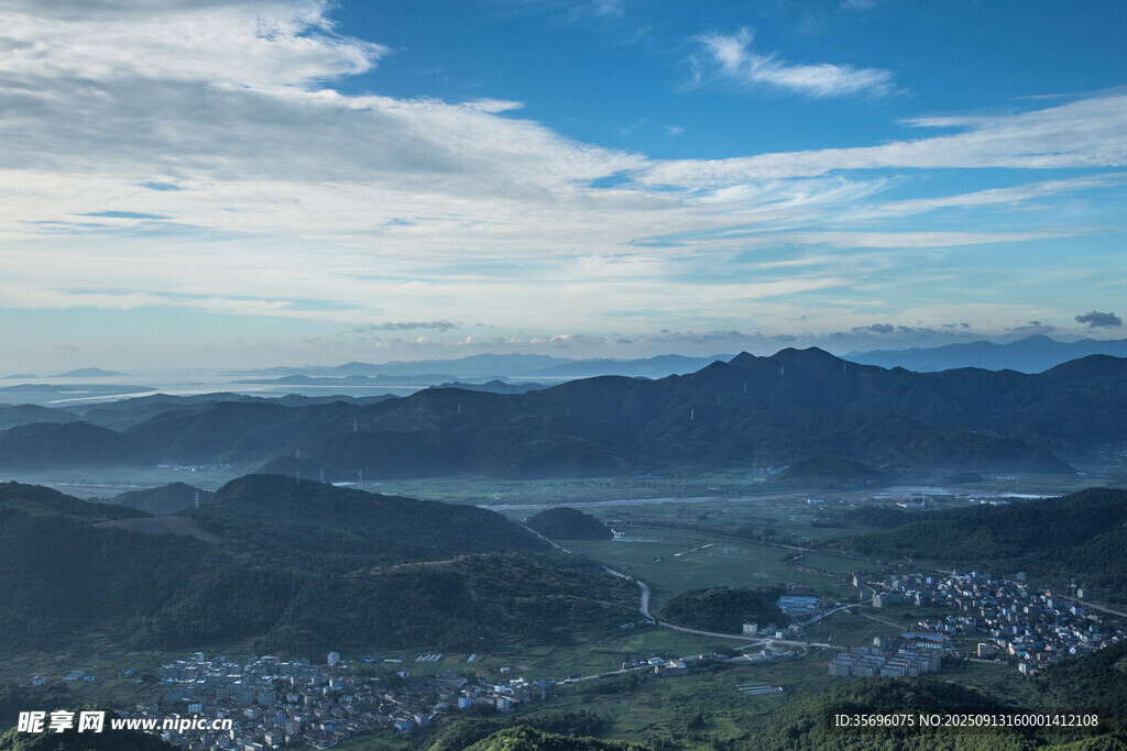 寧波寧海杜鵑山清晨日出風(fēng)光