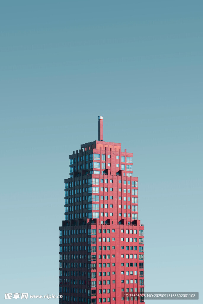 紅色高樓建筑外觀