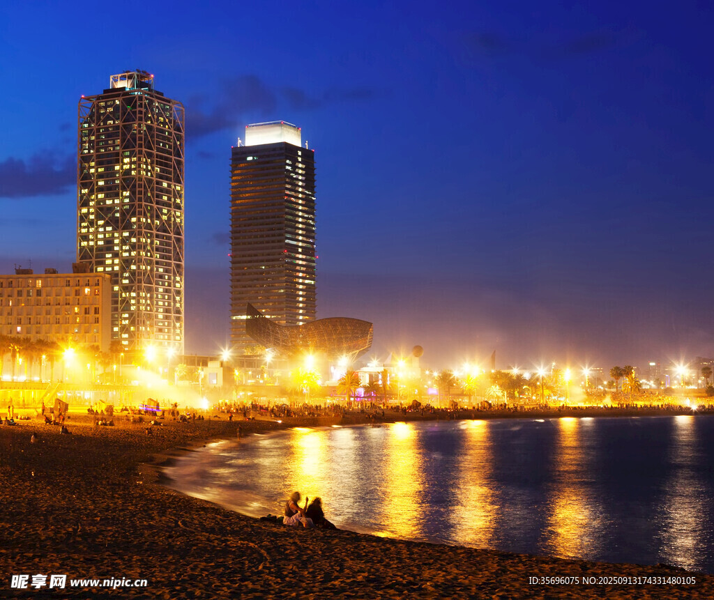 巴塞羅那海濱夜景