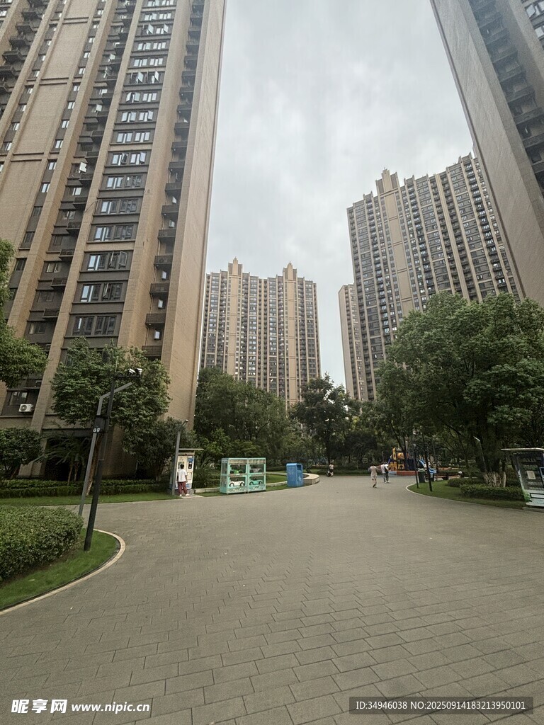 高層住宅區(qū)景觀