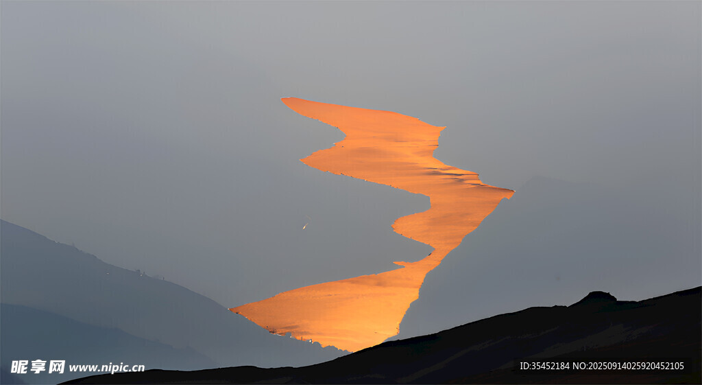 夕陽長江