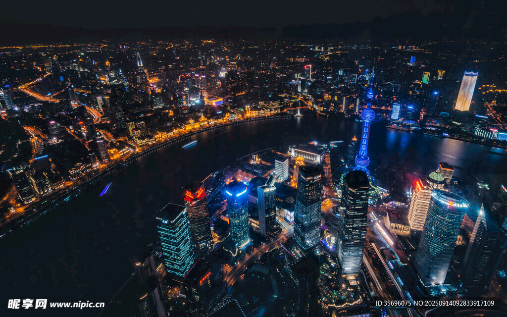 璀璨都市夜景俯瞰圖