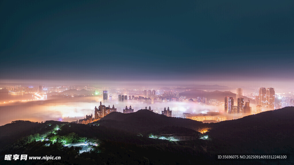 山城夜景俯瞰