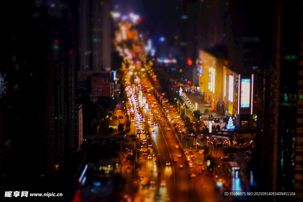 城市夜景車流璀璨