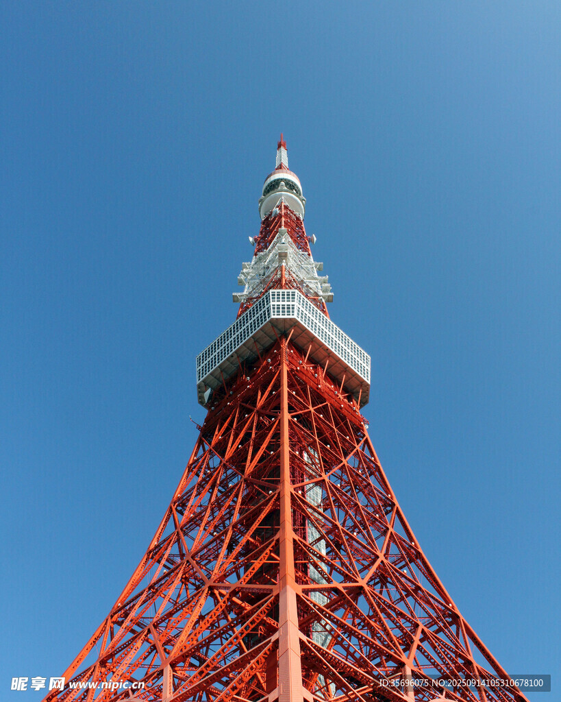 東京塔仰視圖