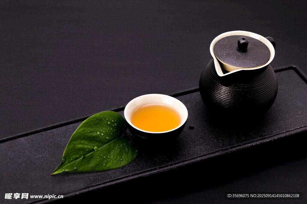 精致茶具與香茗