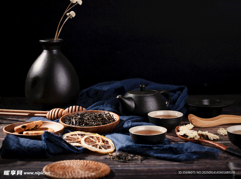 中式茶點(diǎn)茶具靜物展示
