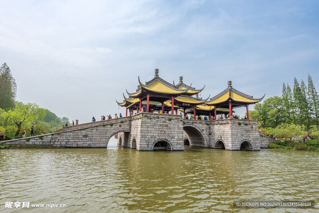 江蘇揚(yáng)州瘦西湖春季風(fēng)光