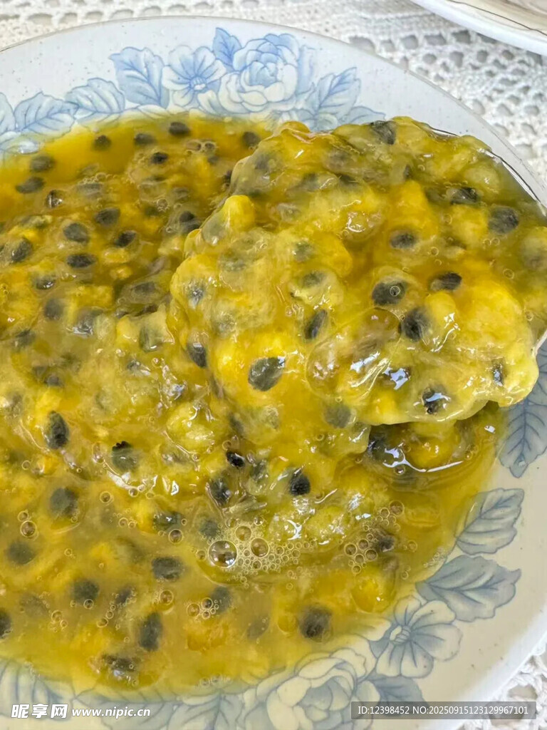 美味百香果果肉特寫