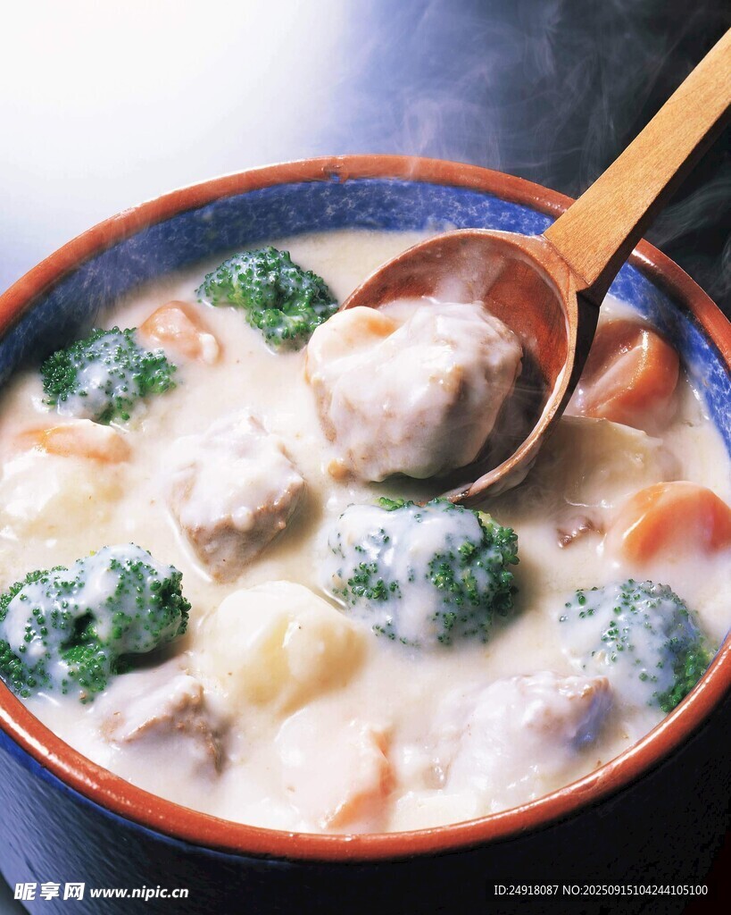 美味肉丸蔬菜湯