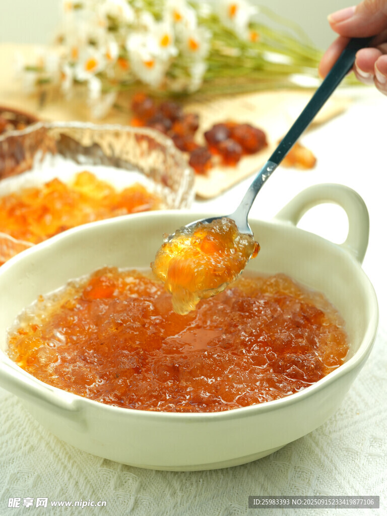 桃膠羹
