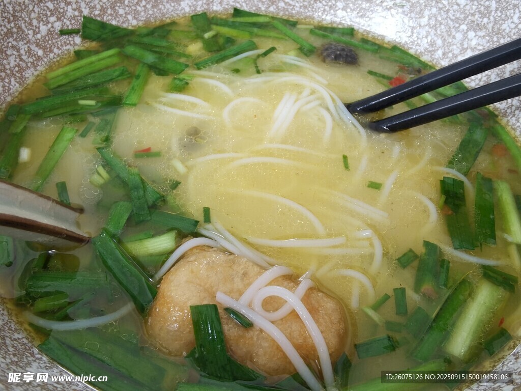美味青菜米粉