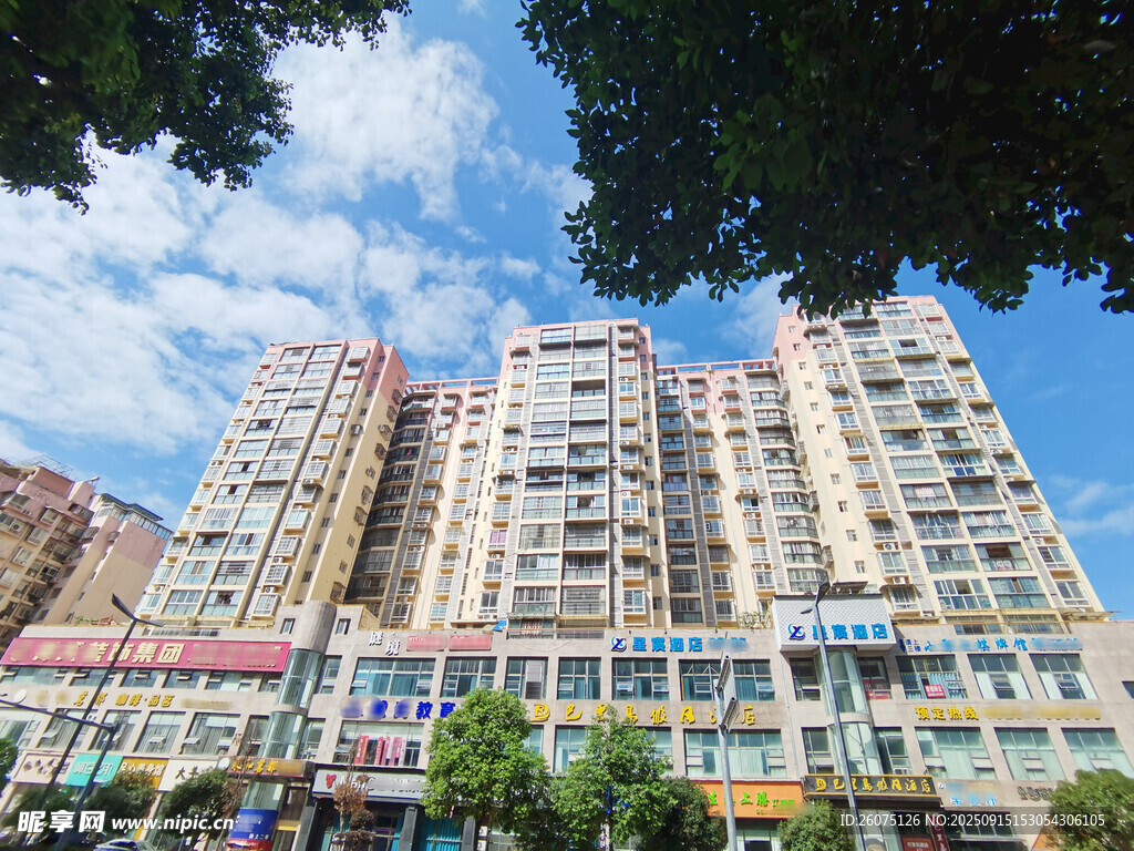 城市高層居民樓景觀