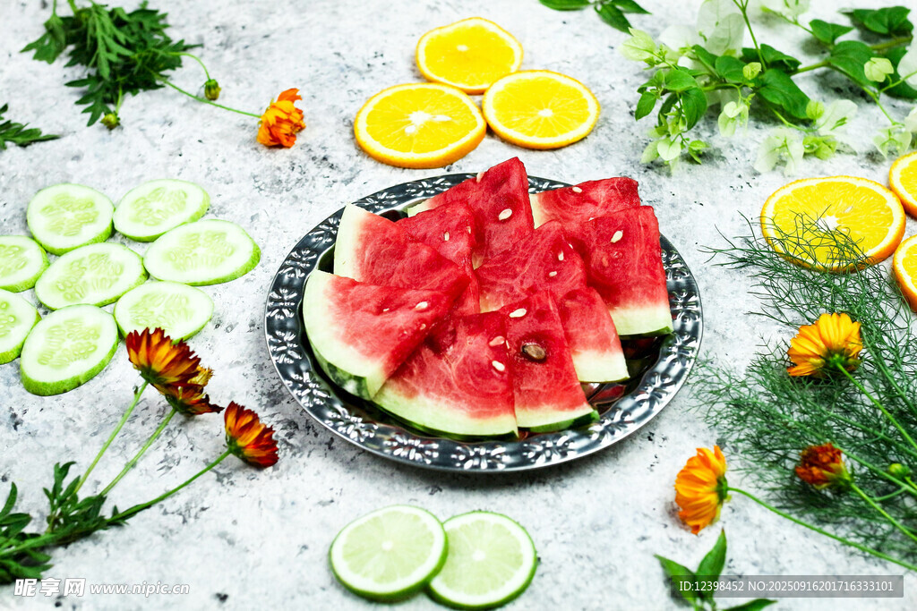 夏日繽紛水果拼盤