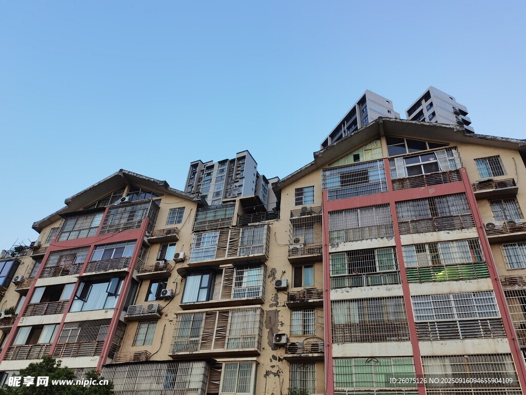 多層居民樓外觀景致