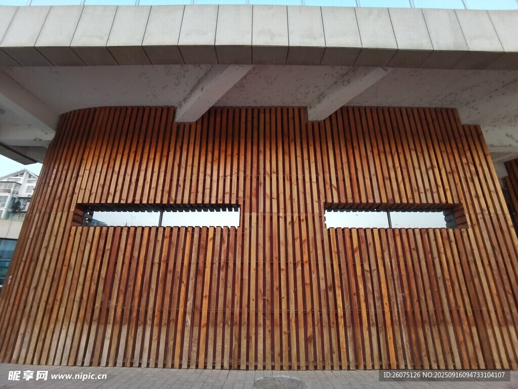 木質(zhì)墻面建筑外觀