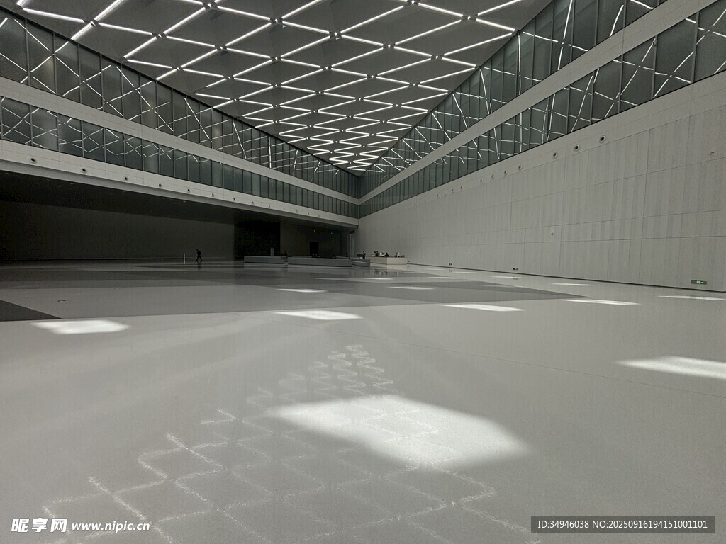 空曠室內(nèi)工業(yè)風(fēng)空間場景