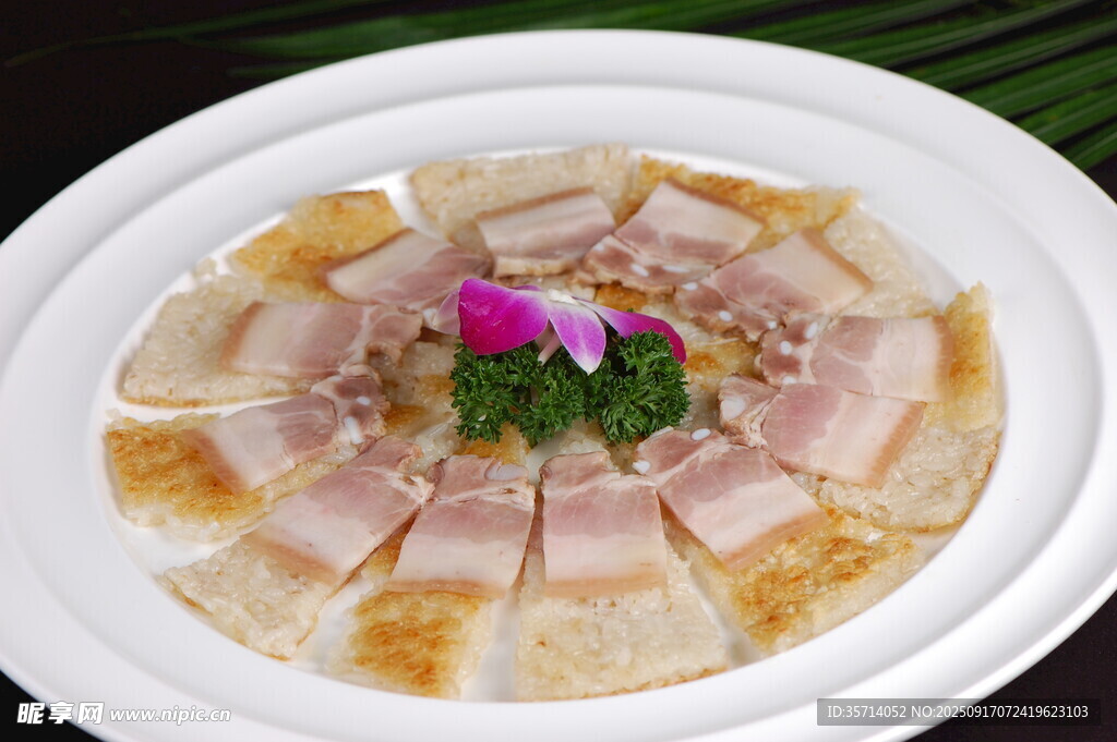 美味切片臘肉擺盤精致