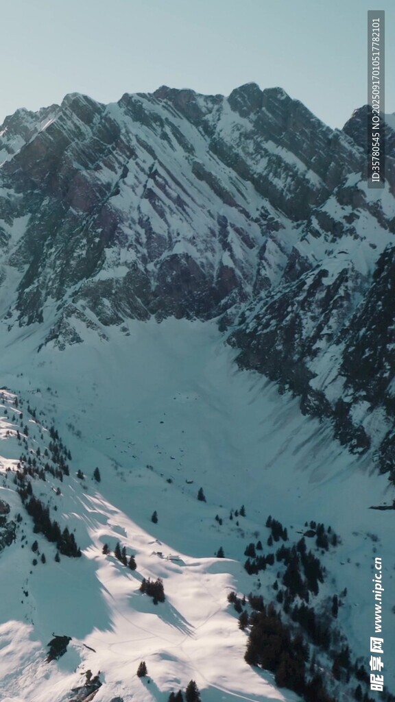 雪山壯麗景致