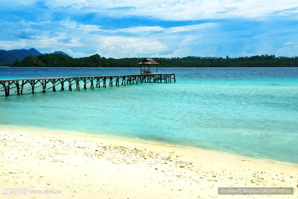 美麗海濱棧橋風(fēng)景
