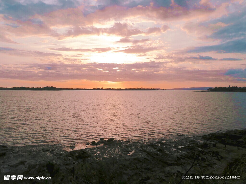海邊日落風景