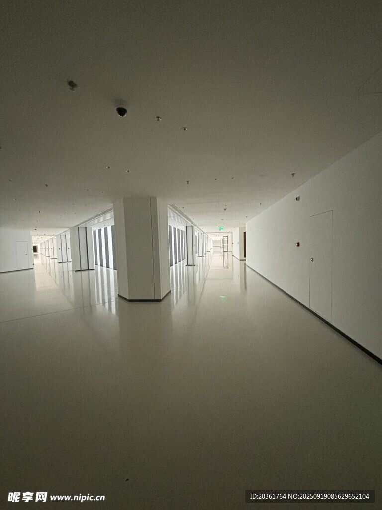 空曠現代風格室內空間