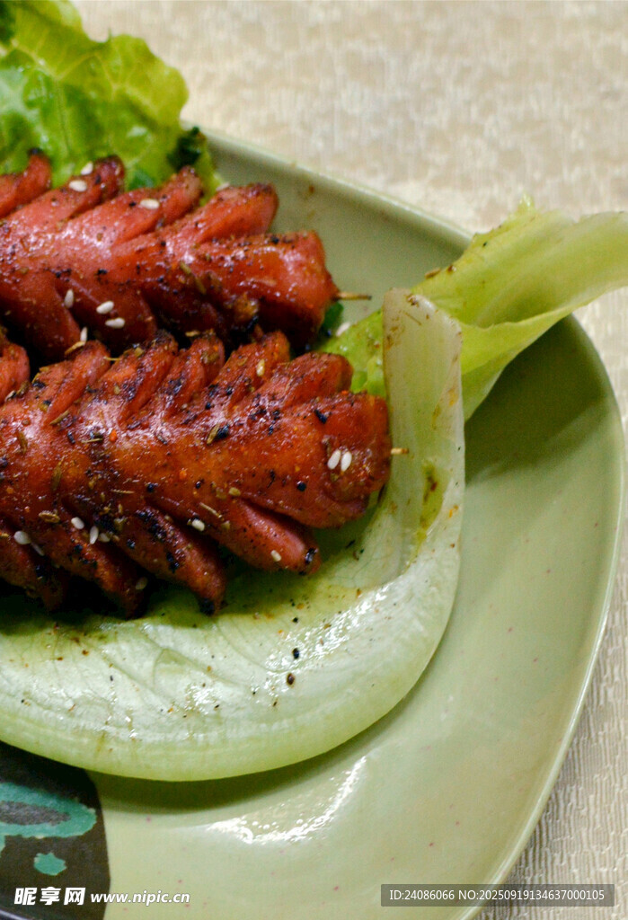 美味烤章魚配生菜