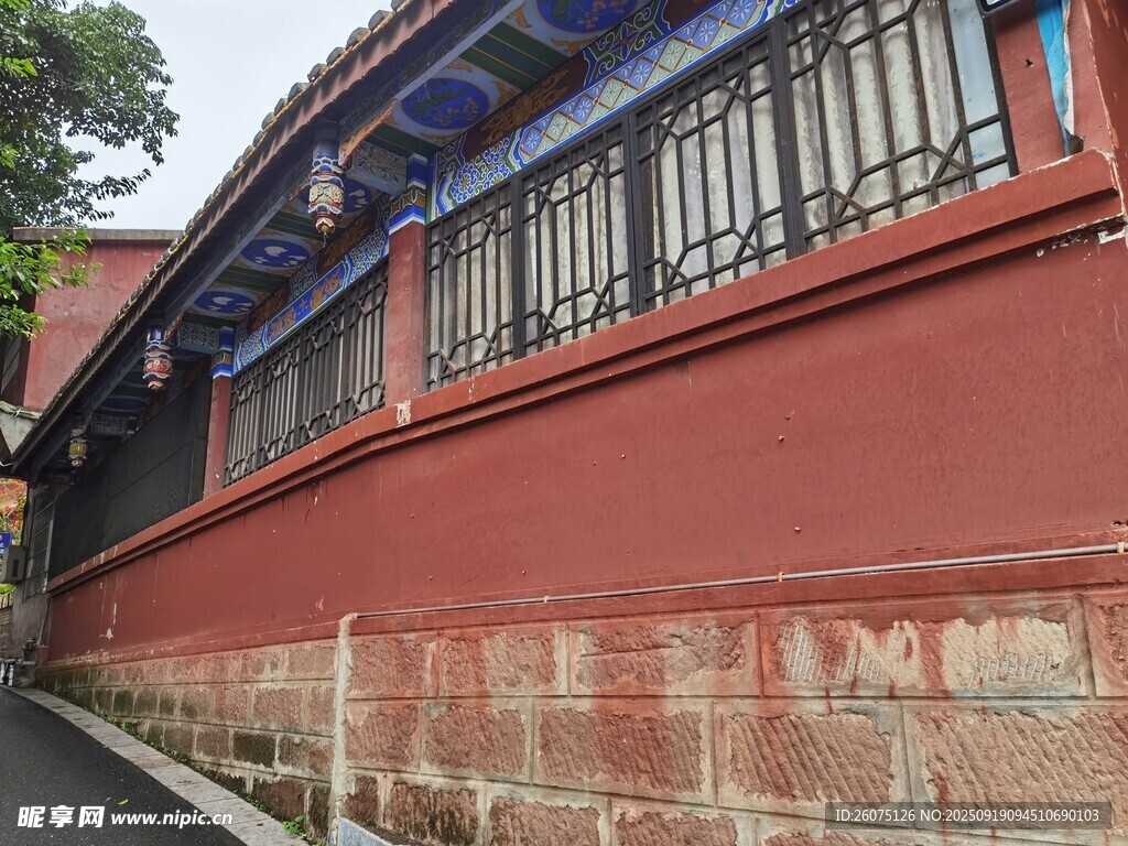 紅墻古建筑一角