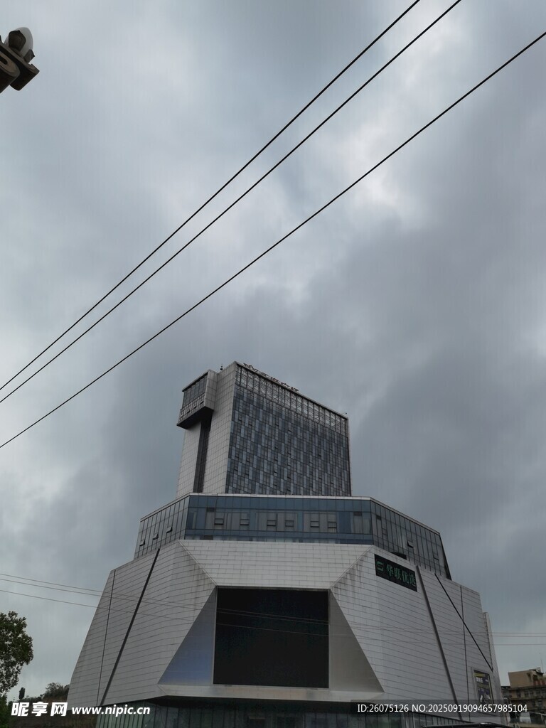 現(xiàn)代風格獨特建筑外觀