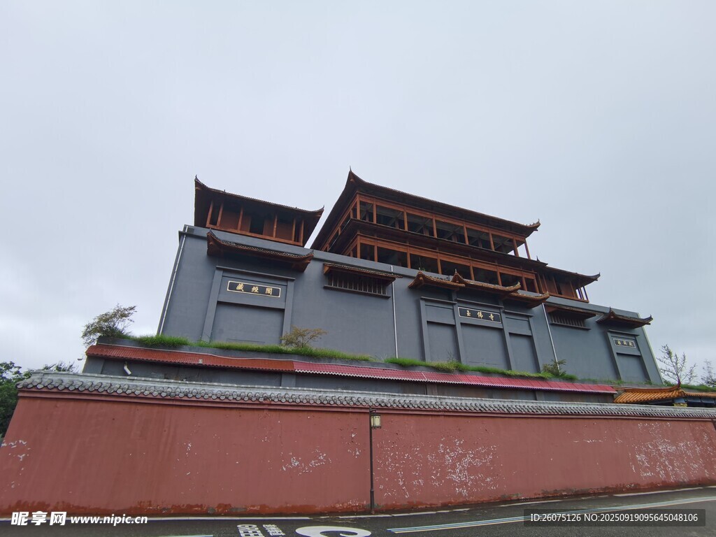 中式古建筑巍峨壯觀