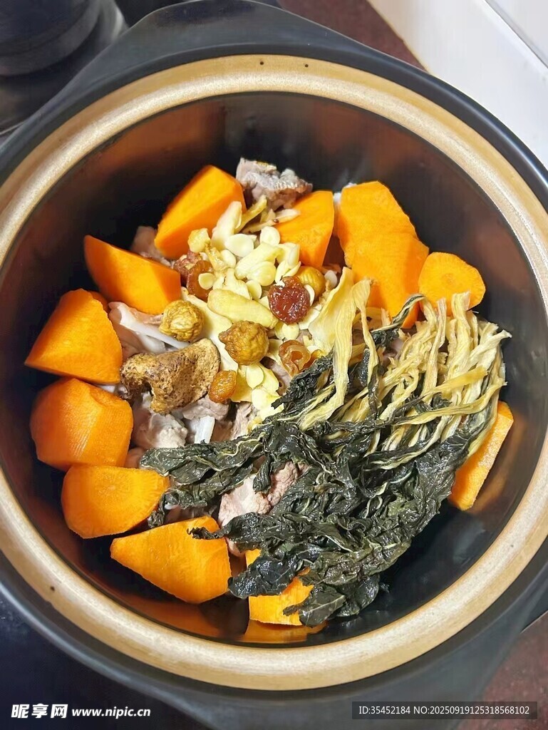 南瓜海鮮砂鍋煲