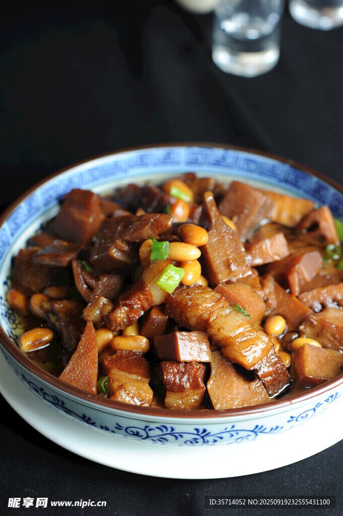 五花肉燒筍