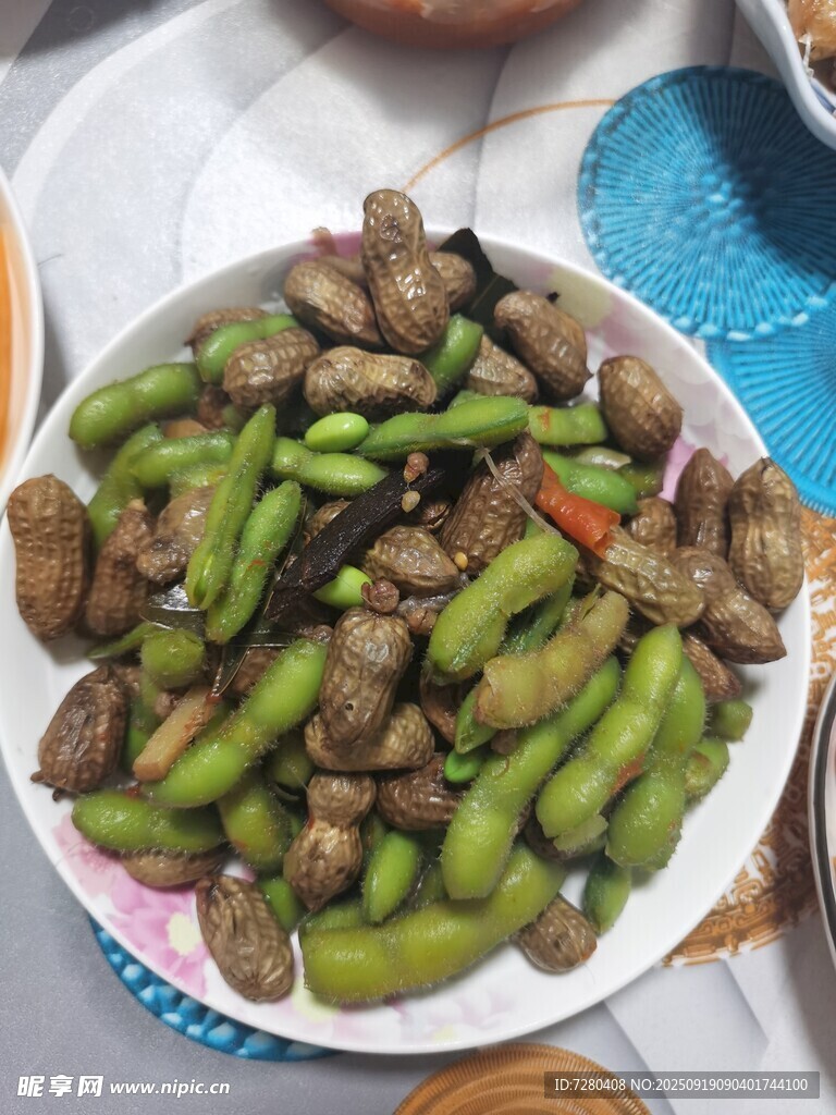 毛豆炒肉丁