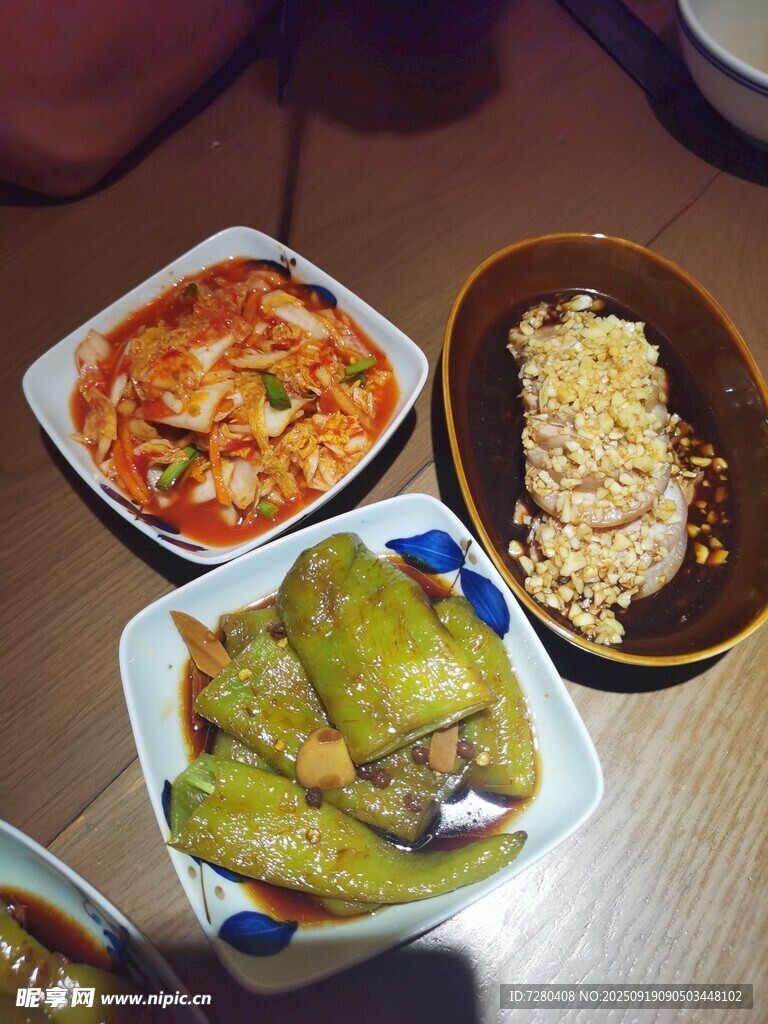 多樣美味家常菜擺桌